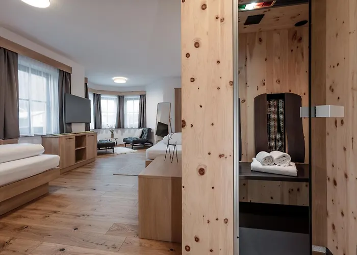 Pirchhof Inklusive Sauna ساوتينس